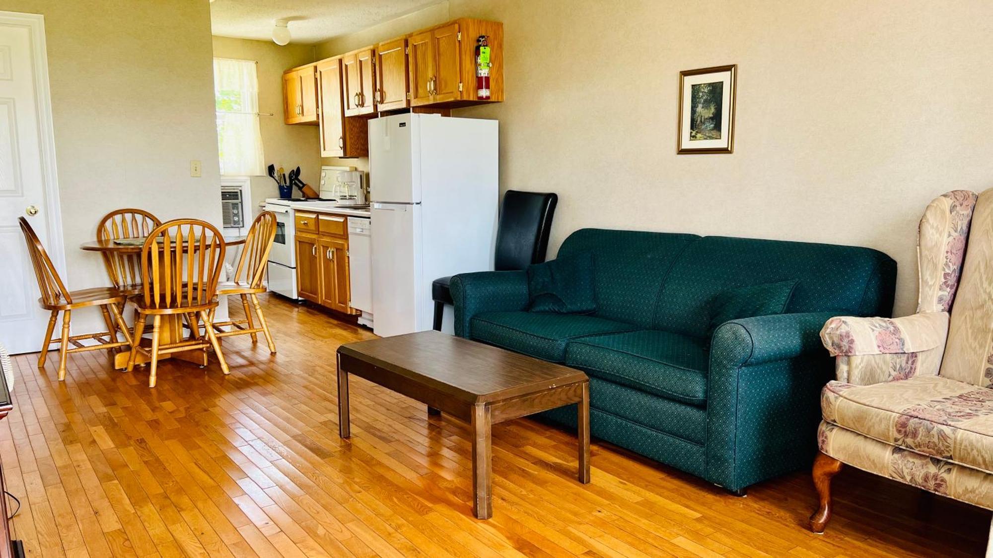 كيفينديش Anne Shirley Motel & Cottages المظهر الخارجي الصورة